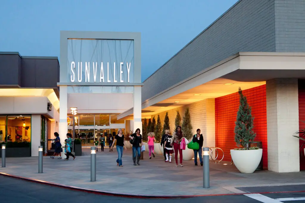 Experience retail paradise at Sun Valley Shopping Center - a bustling mall filled with trendy stores, dining delights, and exciting activities.