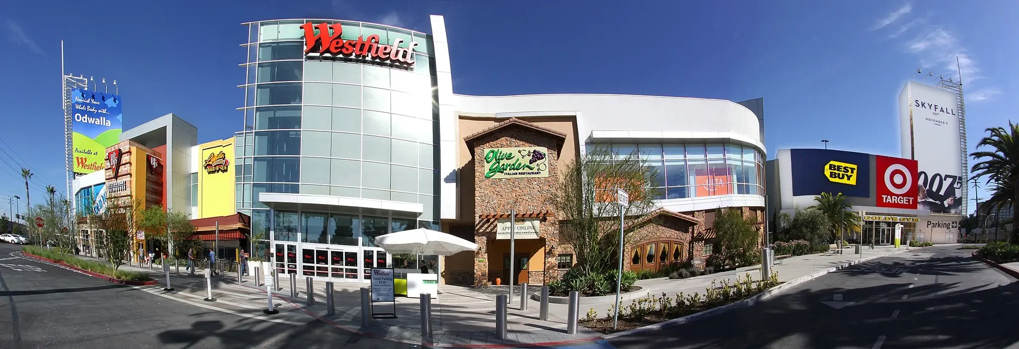 panoramic image of Westfield Culver City Mall