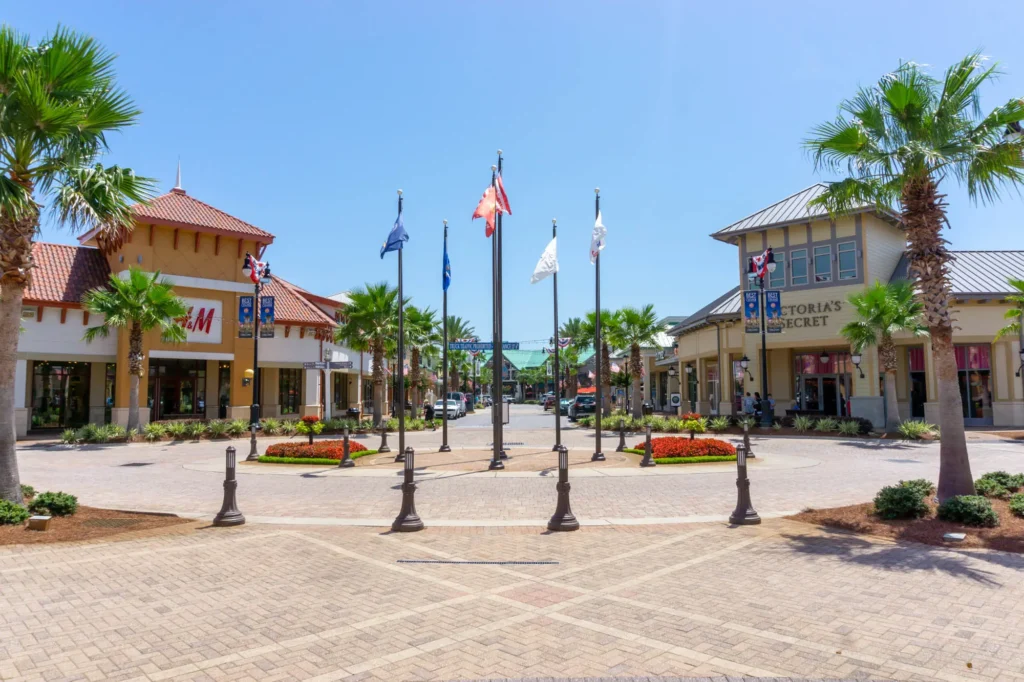 scenic beach resort plaza in Gulf Shores