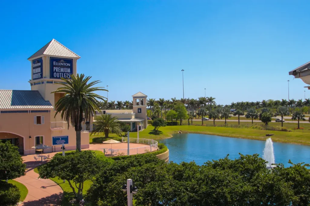 Clear blue sky over Ellenton Premium Outlets